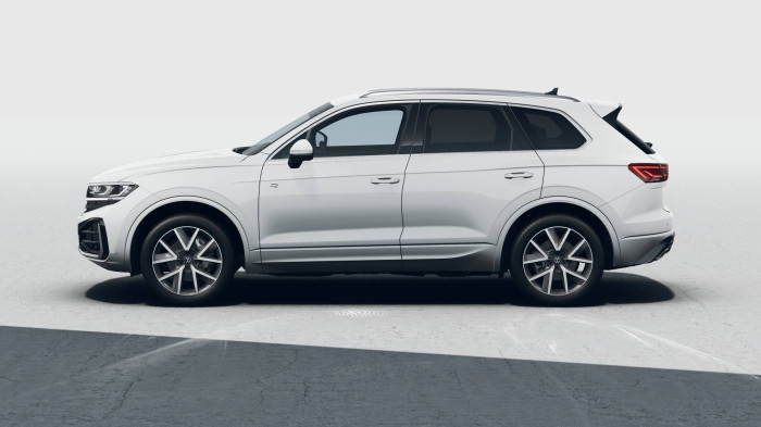 Volkswagen Touareg R-Line V6 3,0 TDI 210kW 4MOT 8DSG na operativní leasing